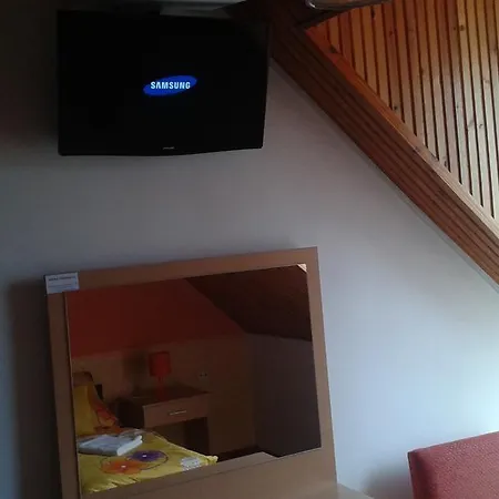 Apartment Petra Vendeghaz *