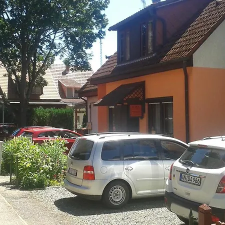 Petra Vendeghaz Buk
